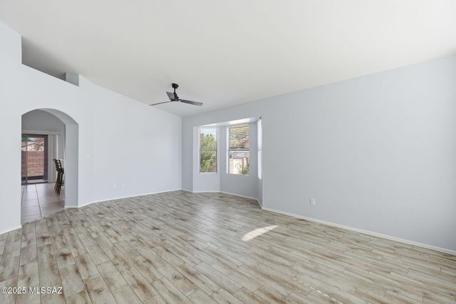 1568 W Camino Acierto, Sahuarita, AZ 85629