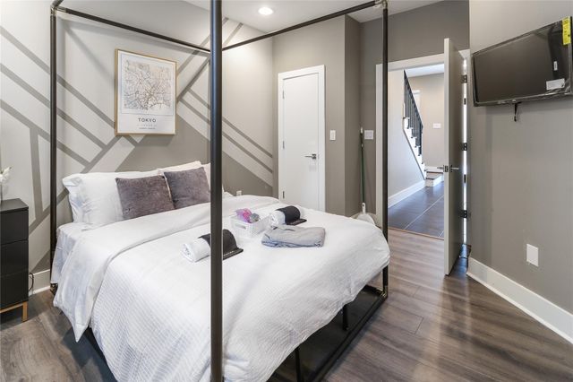 2105 Hadley Street, Houston, TX 77003