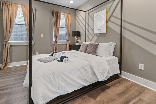 2105 Hadley Street, Houston, TX 77003