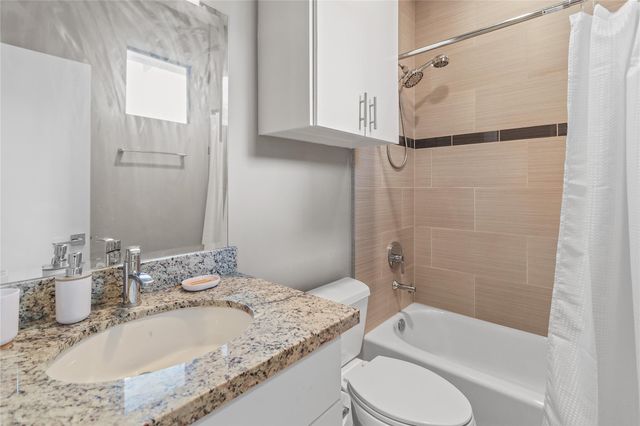 2105 Hadley Street, Houston, TX 77003