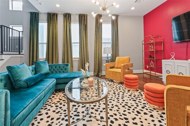 2105 Hadley Street, Houston, TX 77003