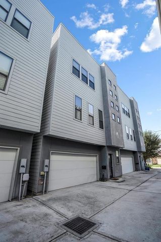 2105 Hadley Street, Houston, TX 77003