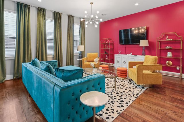 2105 Hadley Street, Houston, TX 77003