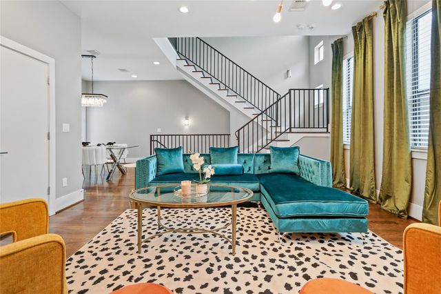 2105 Hadley Street, Houston, TX 77003