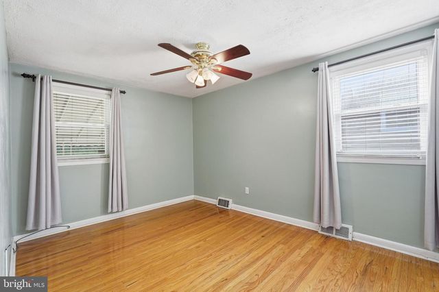 536 WARTMAN ST, Philadelphia, PA 19128