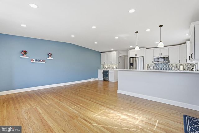 536 WARTMAN ST, Philadelphia, PA 19128