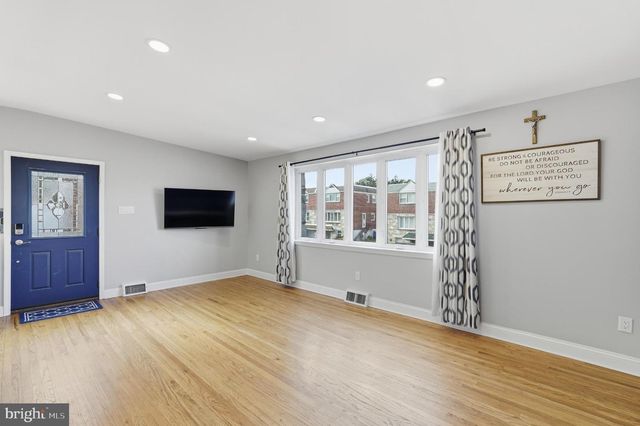 536 WARTMAN ST, Philadelphia, PA 19128
