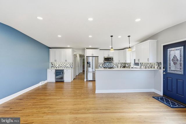 536 WARTMAN ST, Philadelphia, PA 19128