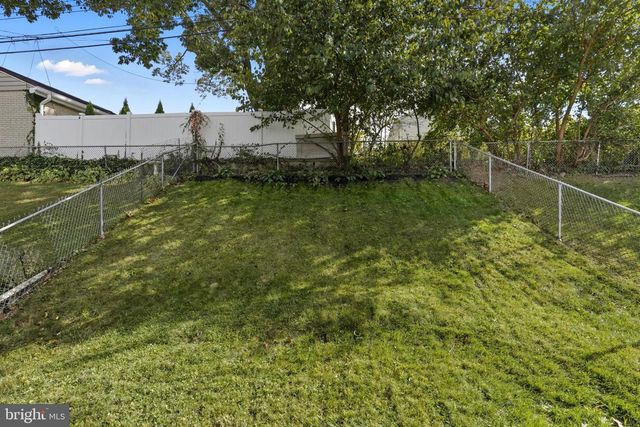 536 WARTMAN ST, Philadelphia, PA 19128