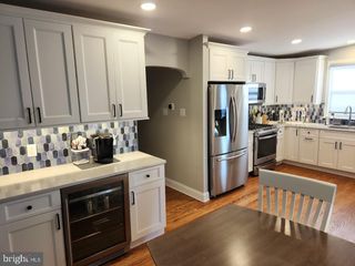 536 WARTMAN ST, Philadelphia, PA 19128
