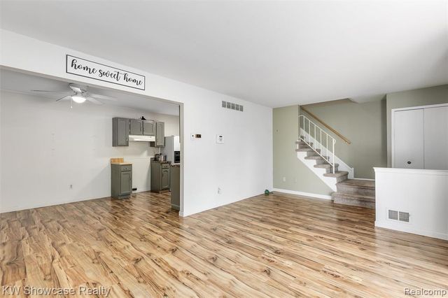 37531 N Colonial Drive, Westland, MI 48185