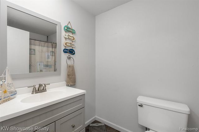 37531 N Colonial Drive, Westland, MI 48185