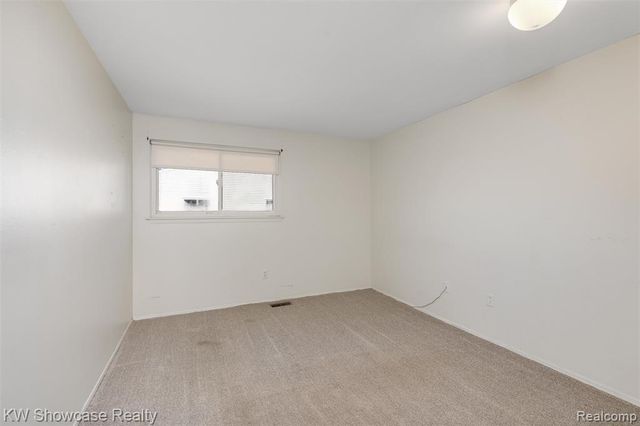 37531 N Colonial Drive, Westland, MI 48185