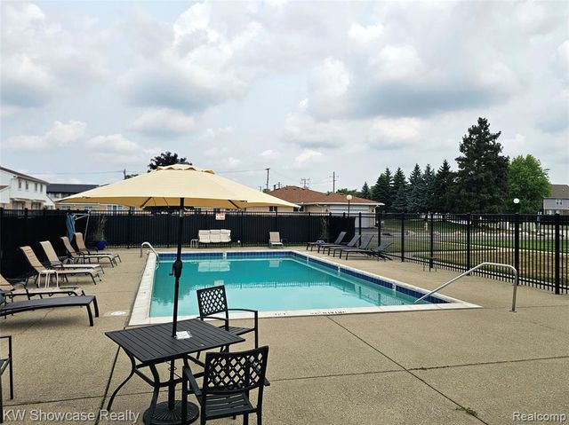 37531 N Colonial Drive, Westland, MI 48185