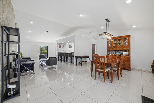 7614 NW 87th Avenue, Tamarac, FL 33321
