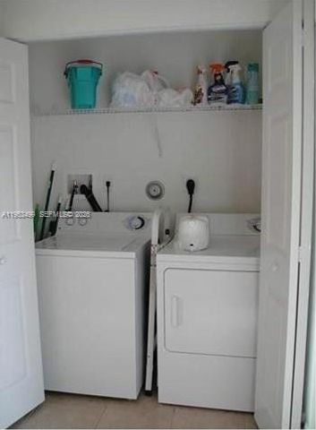 675 NW 42nd Ave, Plantation, FL 33317