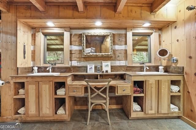 320 Sweetwater Drive, Clarkesville, GA 30523