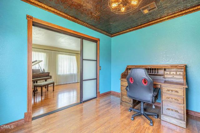 44625 Loneoak Avenue, Lancaster, CA 93534