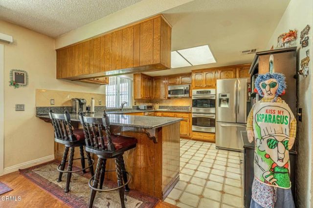 44625 Loneoak Avenue, Lancaster, CA 93534