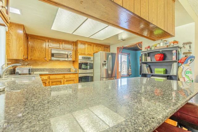 44625 Loneoak Avenue, Lancaster, CA 93534