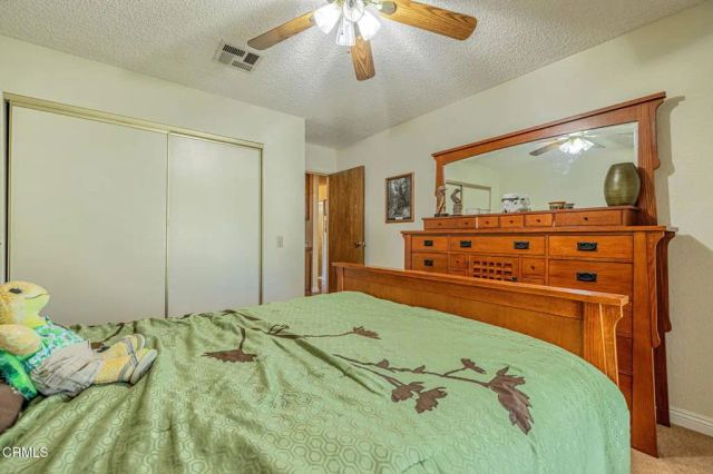 44625 Loneoak Avenue, Lancaster, CA 93534