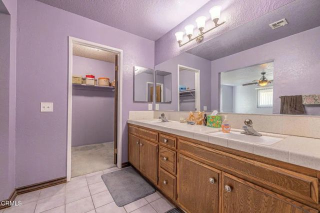 44625 Loneoak Avenue, Lancaster, CA 93534