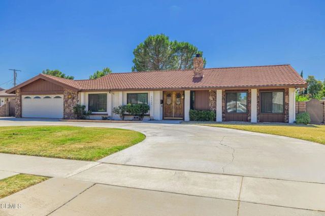 44625 Loneoak Avenue, Lancaster, CA 93534