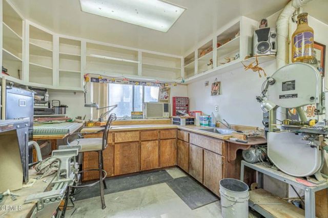 44625 Loneoak Avenue, Lancaster, CA 93534