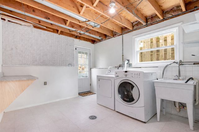 106 Crescent Road, Fox River Grove, IL 60021