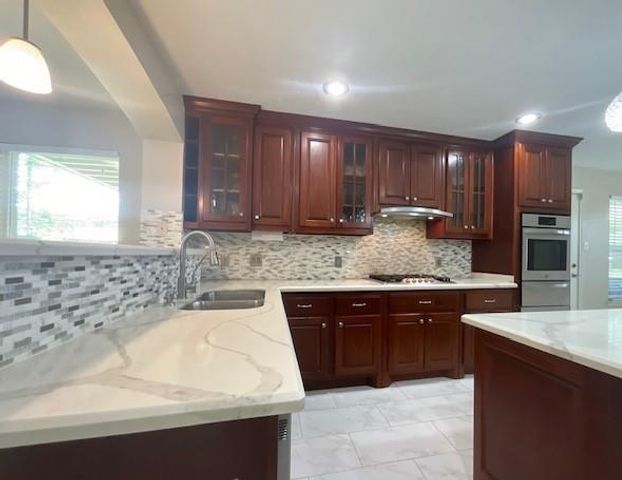17110 Fairway Glen Court, Sugar Land, TX 77498