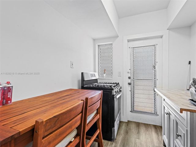 1060 Pennsylvania Ave 4, Miami Beach, FL 33139