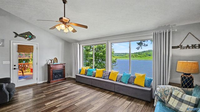 21568 Sugar Creek Estates Road NW, Athens, AL 35614