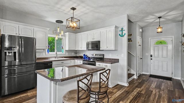 21568 Sugar Creek Estates Road NW, Athens, AL 35614