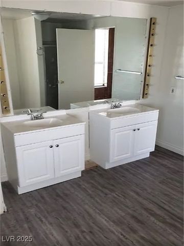 5533 Tres Piedras Road, Las Vegas, NV 89122