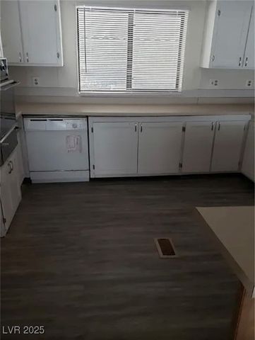 5533 Tres Piedras Road, Las Vegas, NV 89122