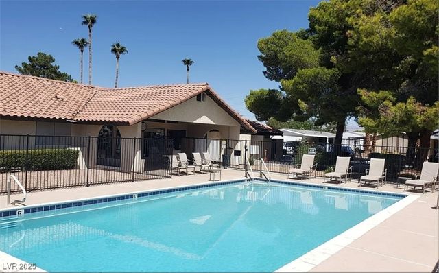 5533 Tres Piedras Road, Las Vegas, NV 89122