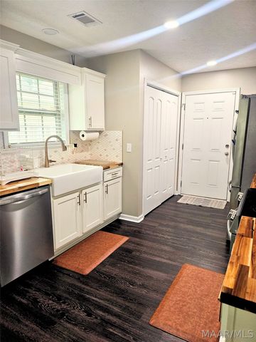146 Bishop Court, Millbrook, AL 36054