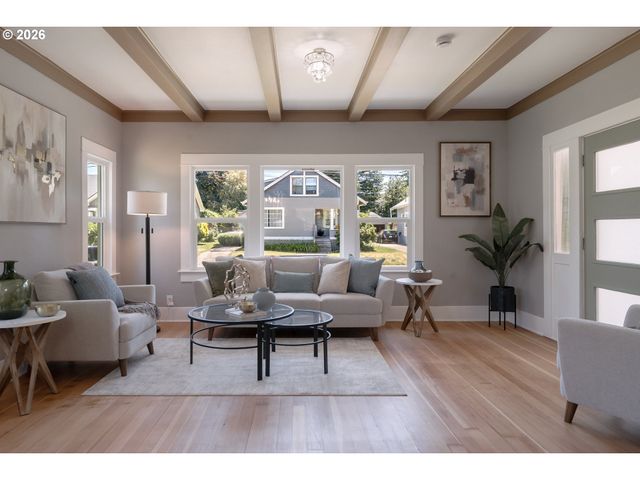 2027 N WEBSTER St, Portland, OR 97217