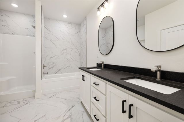 4 Leven Lane, Bella Vista, AR 72714