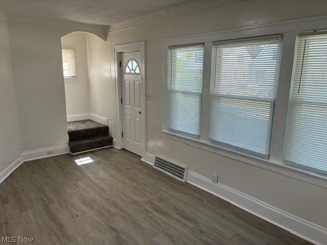 3675 W 103rd Street, Cleveland, OH 44111