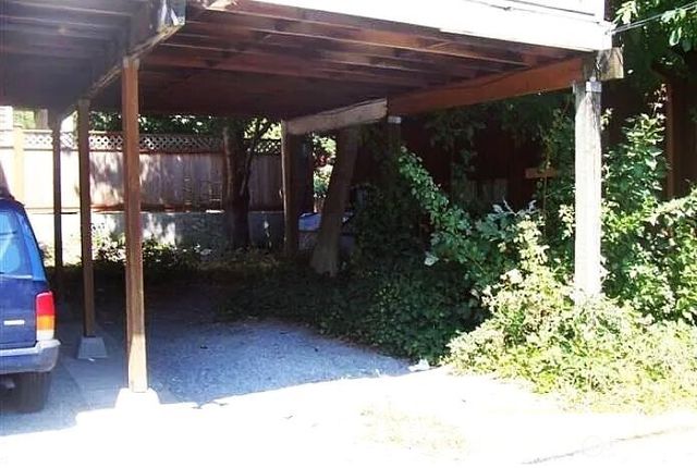 4002 2nd Avenue NE, Seattle, WA 98105