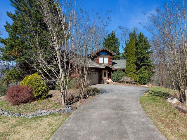 1202 Tickanetley Road, Ellijay, GA 30536