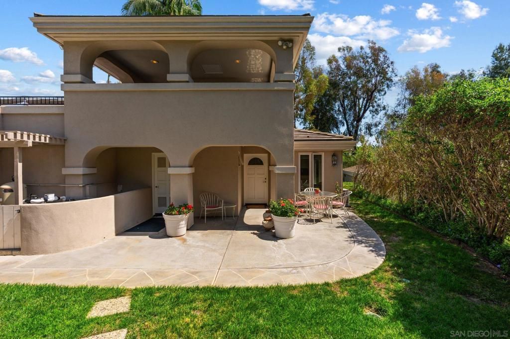 Image 42 of property listing at 5860 Calle Camposeco, Rancho Santa Fe, CA 92067