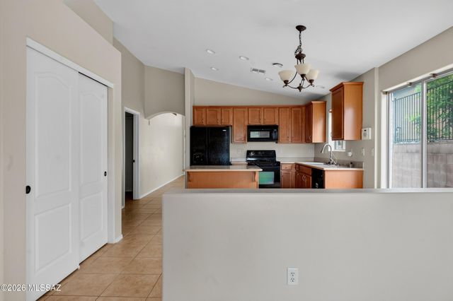 13253 E Mesquite Flat Spring Drive, Vail, AZ 85641
