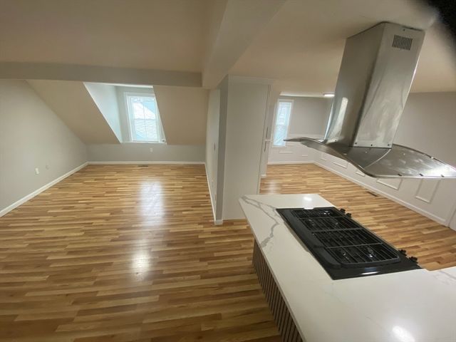 210 Sixth C, Leominster, MA 01453