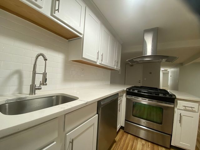 210 Sixth C, Leominster, MA 01453