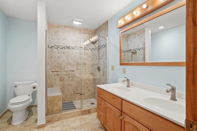 1921 Brookside Drive, Cedar Falls, IA 50613