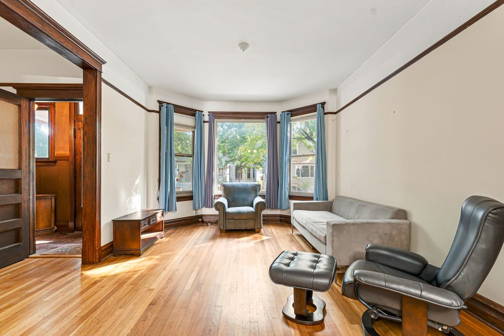 4922 N HAMILTON Avenue, Chicago, IL 60625 — photo 2