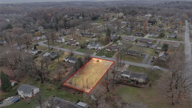 707 Melvin Dr, Hempfield Twp, PA 15601