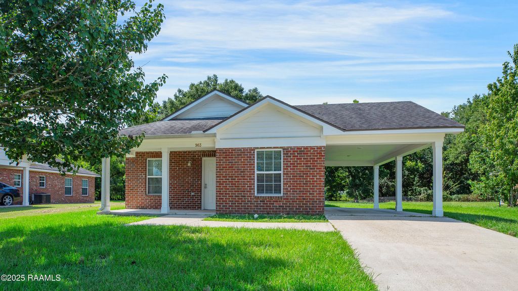 903 West End Drive, New Iberia, LA 70560